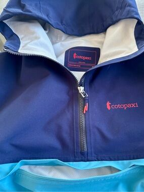 cotopaxi cielo rain anorak Navy & Light Blue Hooded Rain Jacket